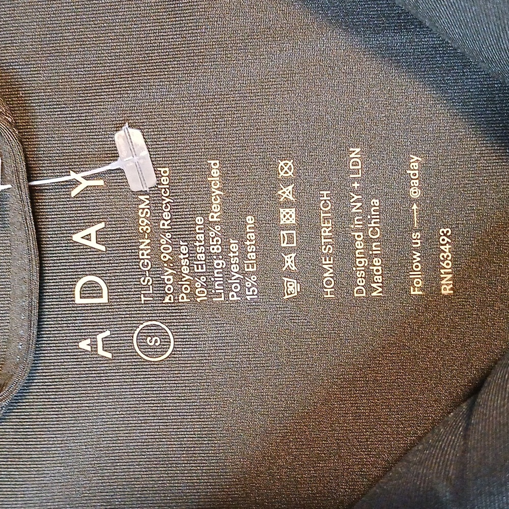 Aday Stretch Pullover Mock Neck Half Zip Thumbhol… - image 5